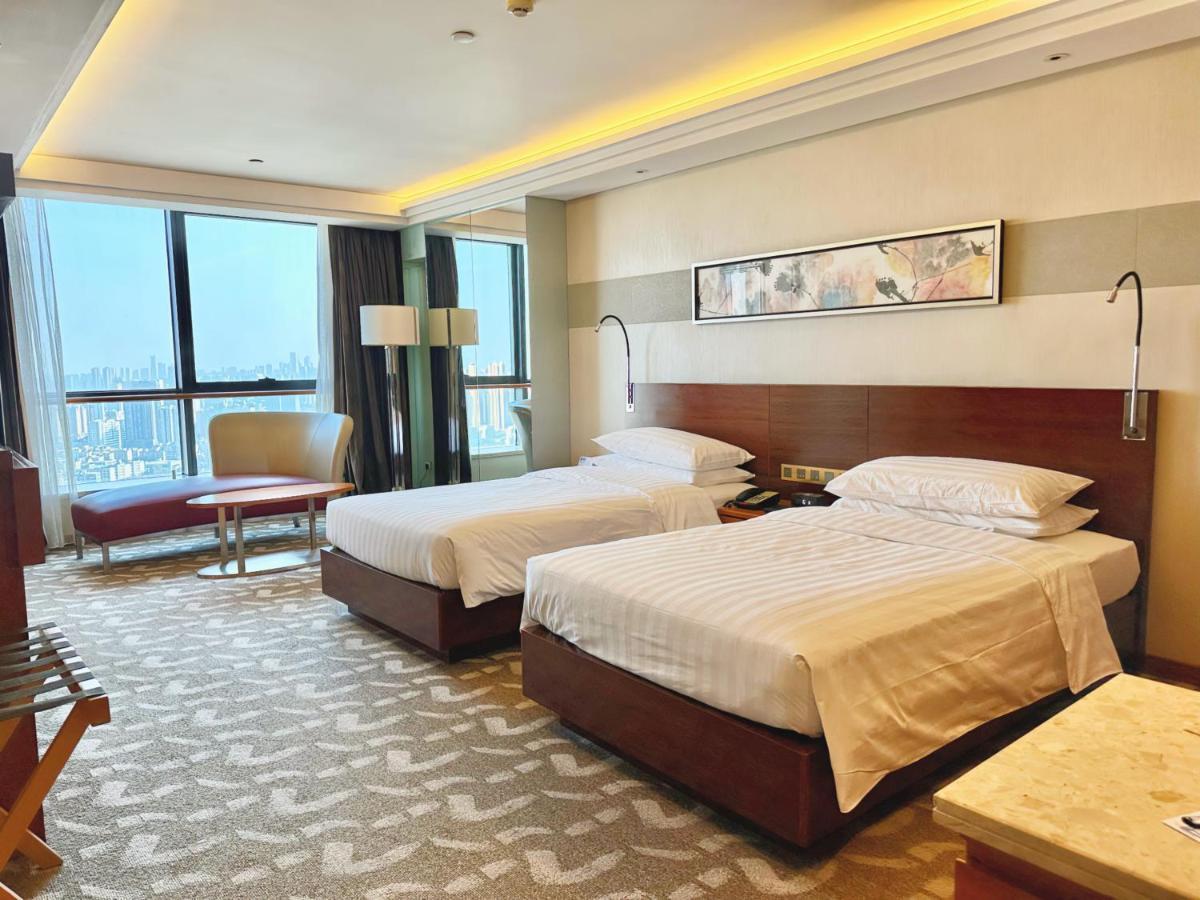 Swissotel Foshan, Guangdong Eksteriør billede